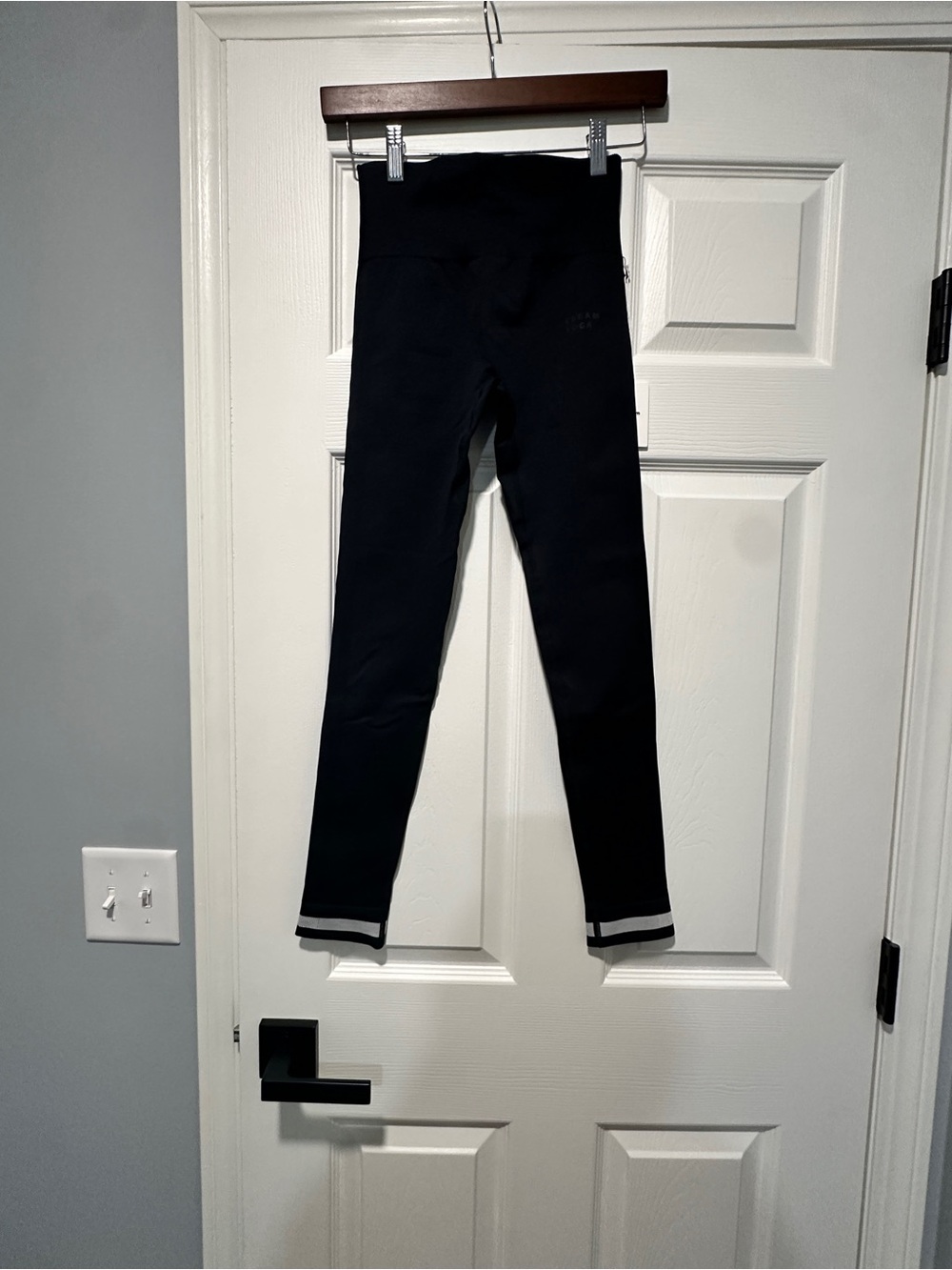 High-Rise Black Leggings with Reflective Hem